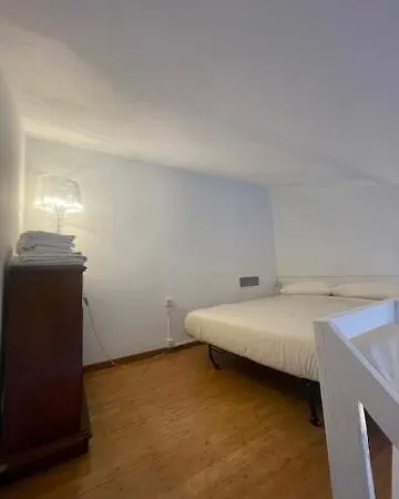 Two-room San Babila * מילאנו