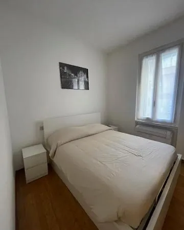 Two-room San Babila * Milaan