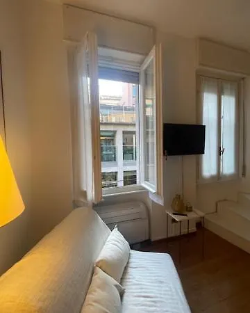 Two-room San Babila Appartement
